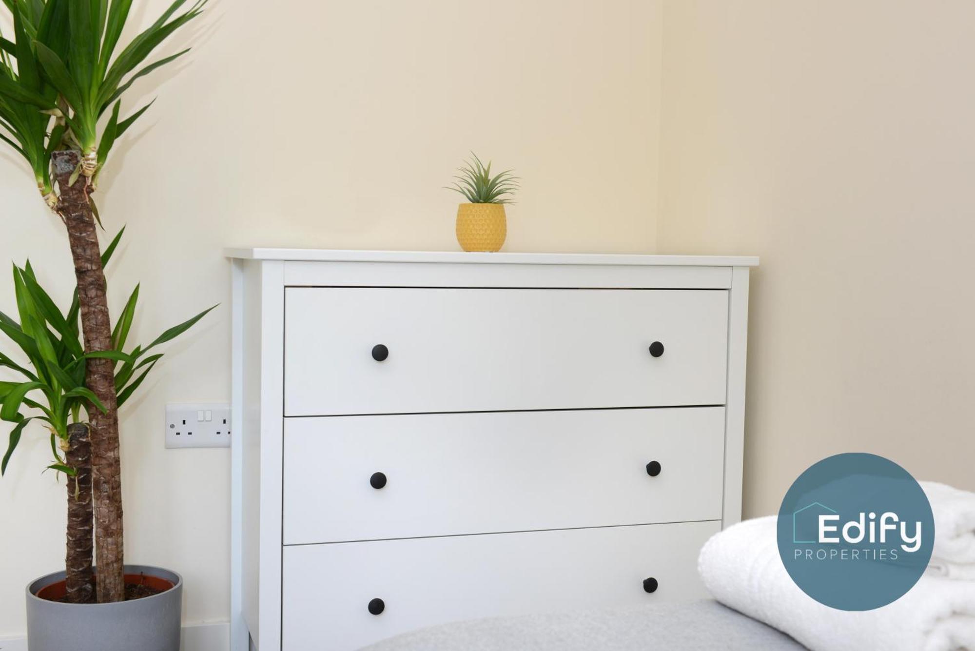 City Centre Townhouse, Sleeps 8, Free Parking Southampton Kültér fotó