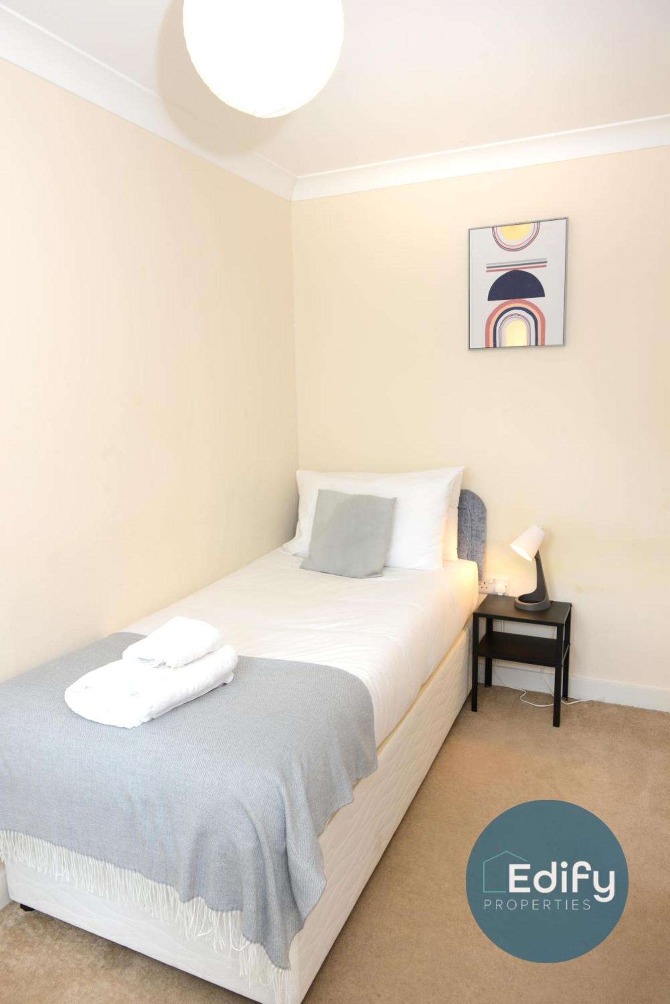 City Centre Townhouse, Sleeps 8, Free Parking Southampton Kültér fotó